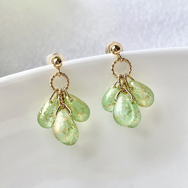 Czech Glass Green Drop Earrings - Vintage Bohemian Jewelry