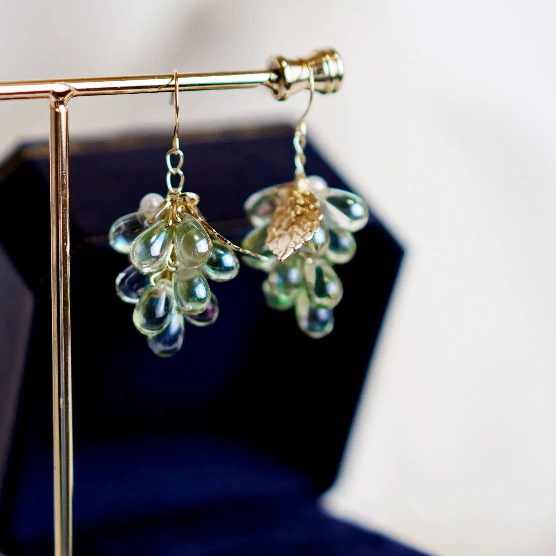Czech Glass Grape Bead Earrings CSOMALL